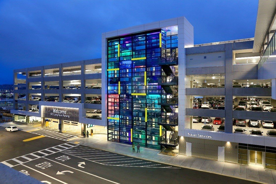 旧金山机场启用新共乘车停车场 有助缓解交通压力