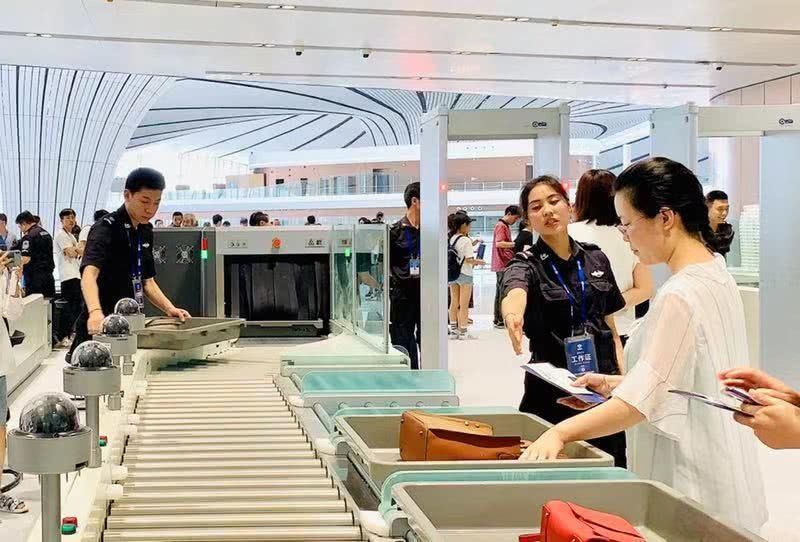 6000余人抢先体验大兴机场“值机”，各种“黑科技”亮相-亚美尼亚的国际快递