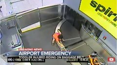视频：幼儿爬上机场行李传送带“兜风”受伤-非洲空运