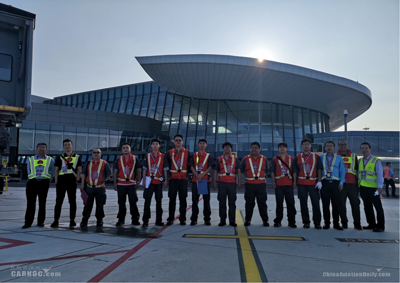 首都航空参与大兴机场第二次演练 模拟夜间运行-阿曼的国际快递