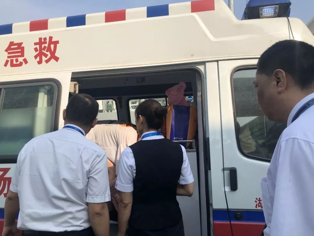 武汉至银川飞机上3岁男童心跳骤停 飞机果断返航-国际快递费在线查询