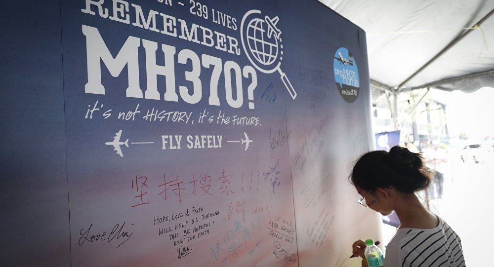 劫机论又添重锤！MH370副驾驶被曝曾发求救信号