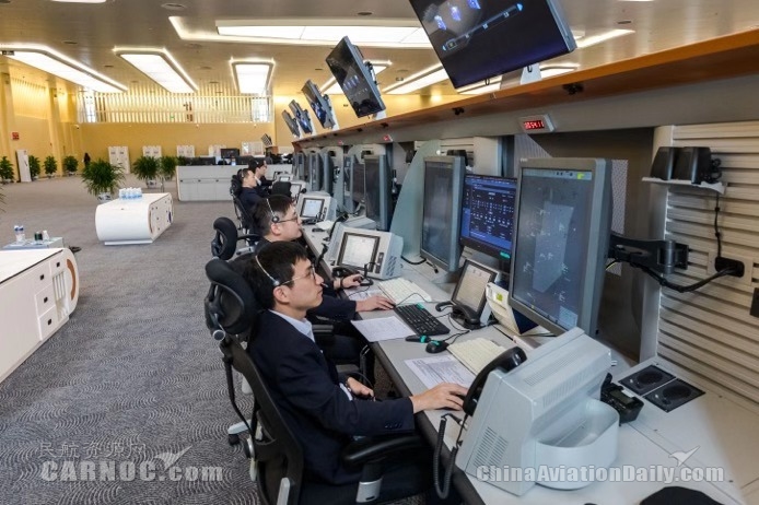 全国最大终端管制中心正式运行 “两市三场”由此指挥。华北空管局供图