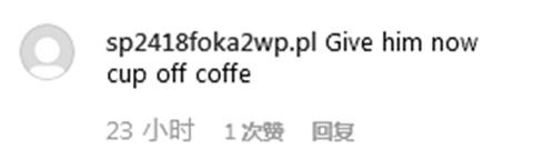 一匹小马“坐”飞机 网友调侃：给它上杯咖啡吧！-香港国际快递