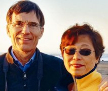 美联航再现粗暴待客事件 华人妇女被无理赶下机