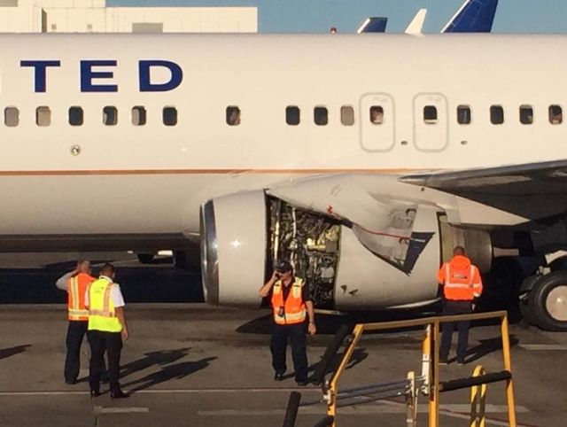 美联航客机起飞后引擎出故障 紧急返航无人受伤