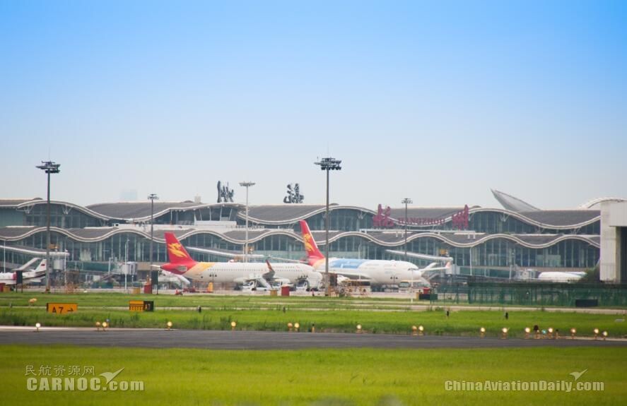 杭州机场始发航班正常率垫底 吕尔学调研推动解决