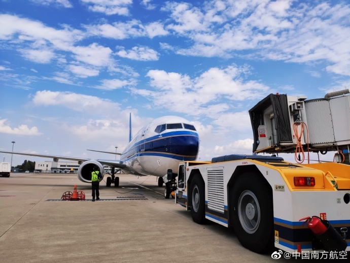 南航将迁入浦东机场S2卫星厅运营， 航班100%靠桥