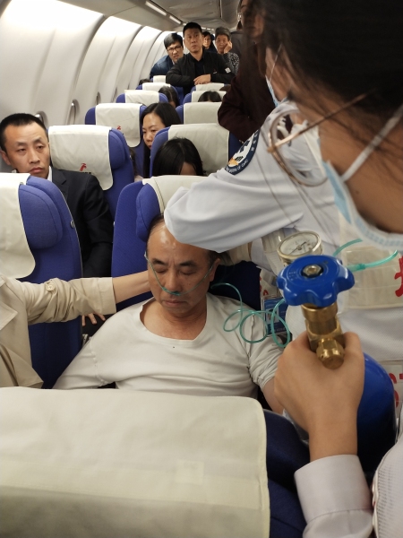沙特的国际快递-旅客突发急病 深航北京飞往深圳航班备降长沙（附图）