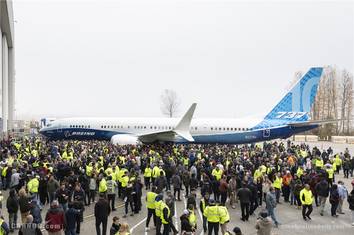 波音737 MAX 10首次亮相 预计明年首飞