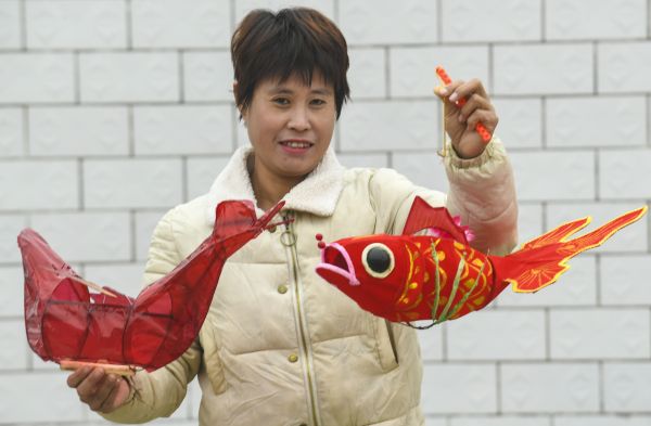 扎灯笼，迎新年