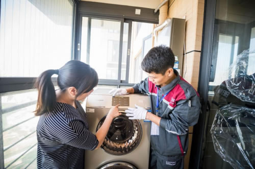 船期查询-日日顺物流斩获“年度社会责任贡献奖” 引领行业全面升级