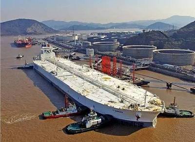 广东货运公司-宁波民营航企投建最大吨位油船下水