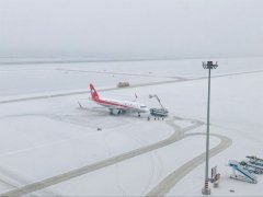上海空运-吐鲁番机场全力保障2019年首场降雪