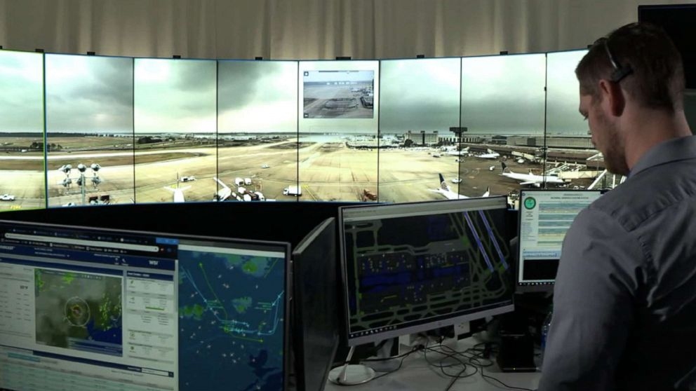 日本空运到中国-美联航将观察塔换成虚拟屏幕 控制滑行道流量