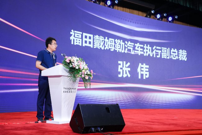 上海空运-超级动力链新品上市、全系国六到位、321闪修服务发布 欧曼“王炸”惊喜不断