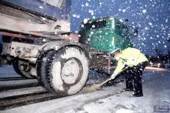 非洲空运-比涨价可怕一百倍:大面积暴雪+全国性物流停运,你要的轮胎已无限