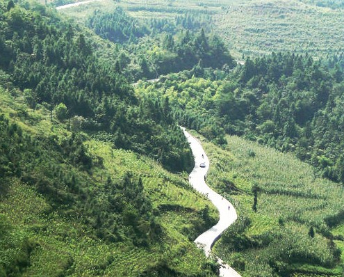 
深圳空运公司-叙永：赤水镇海关公路路面硬化基本结束