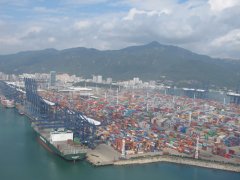 国际物流查询-香港码头失掉全球第三宝座 风雨飘摇盼支援