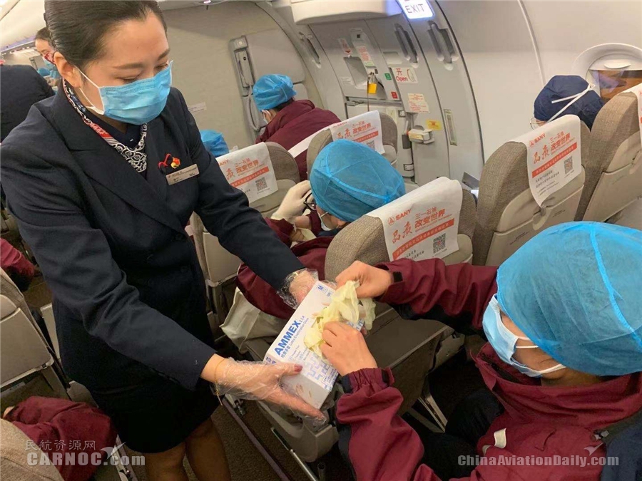 法国空运-1天3架 东航包机运送南京西安太原三地的357名医护人员再援武汉