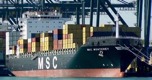 洪都拉斯-MSC Monterey轮因焊缝缺陷所致开裂