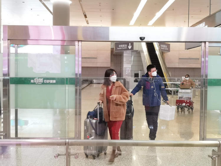 深圳出口空运-视频：上海虹桥机场迎来“北欧式”接机和“花式防护”