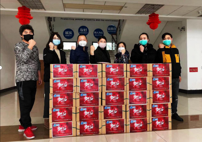 上海空运-驰援武汉！ 上海领海挪华捐赠可供18000名医生食用的压缩饼干