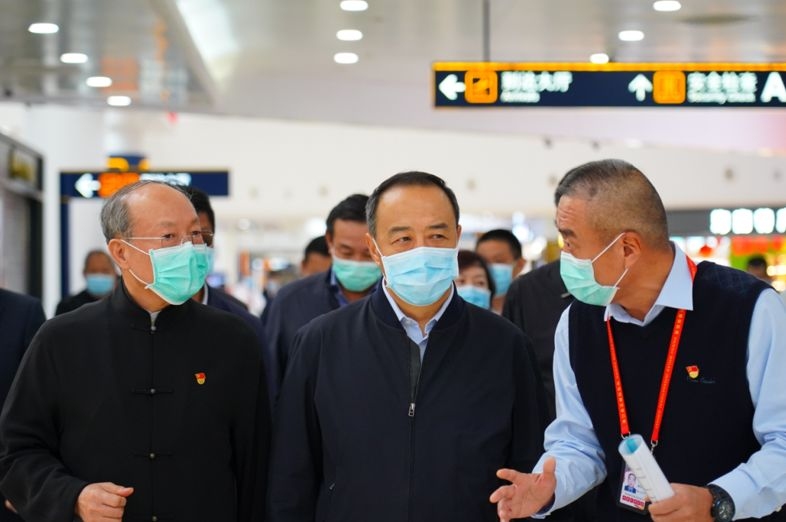 海南省副省长赴美兰机场、 海南航空调研抗击疫情、复工复产情况