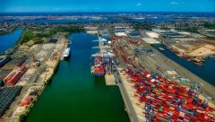 空运价格-美国港口一季度货运量或跌20%,但情况正在向好