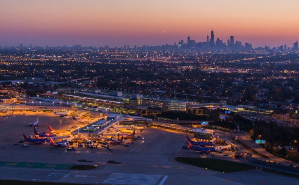 机场航拍：俯瞰机场的不可思议的摄影项目