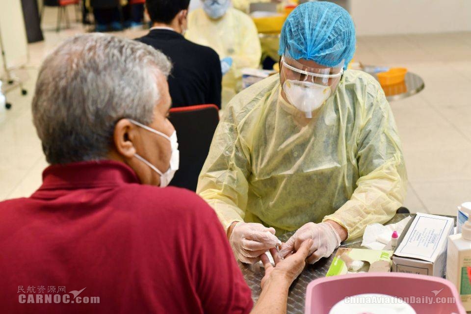 南非海运阿联酋航空全球首家为旅客现场检测新冠病毒