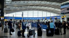 英国机场需强制防护措施 社交距离无法确保航空旅行安全
-青岛空运公司