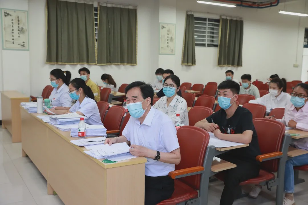  郑州财经学院2020届本科毕业生论文答辩工作顺利开启
