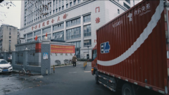 不得不用“艰难”二字
-迪拜空运