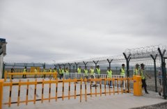 并及时向乌鲁木齐国际机场分公司安全检查总站申请调配人员增补
-空运订舱