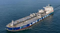 为帮助客户应对实现IMO 2050二氧化碳零排放目标所面临的挑战向客户提供全方位