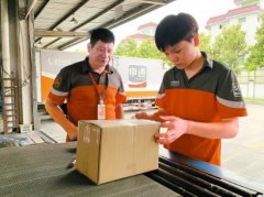 那天他正在办落户手续
-宁波中欧班列
