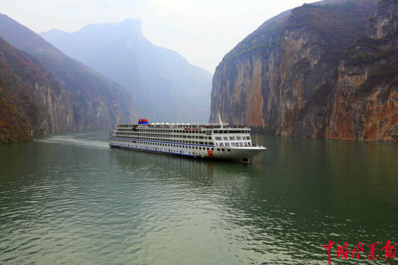 而且它是一种结合交通+旅游双重特性的旅游方式
-国际空运快递