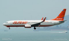 该飞行员8月5日在首尔金浦国际机场(Gimpo International Airport)附近的济州航空所
