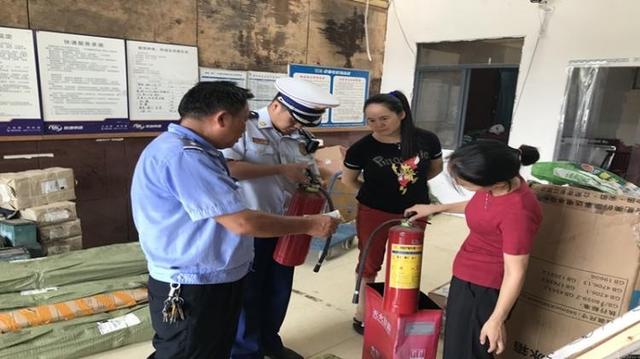 消防救援大队：深进物流园开展消防安全专项检查