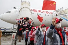  公司完成运输总周转量45.62亿吨公里
-中东空运