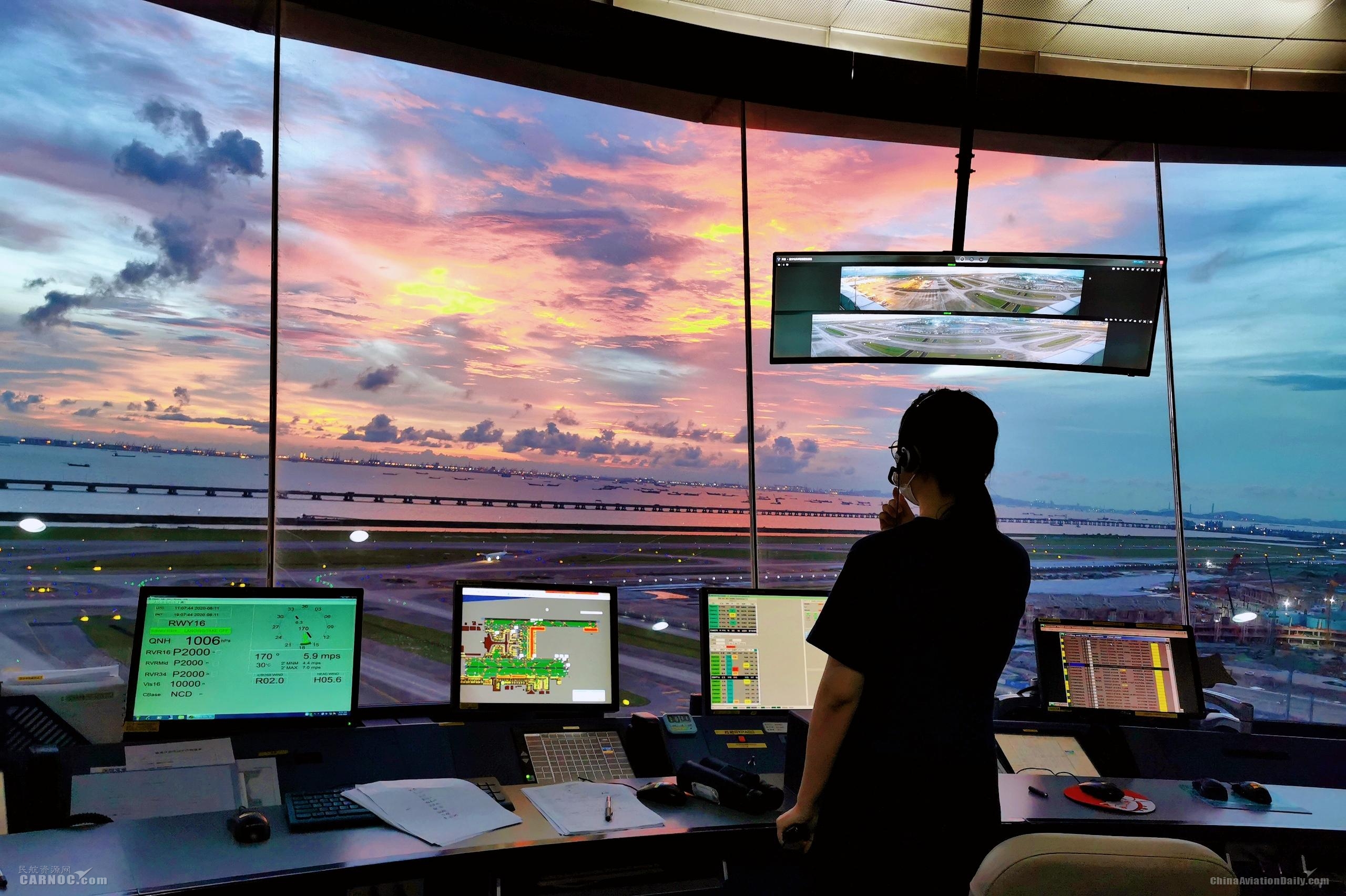8月深圳空管站保障机场小时高峰创年内最高