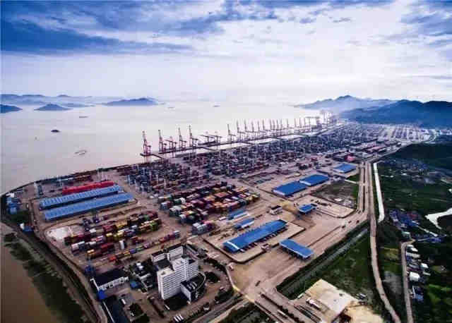  长江关键港口业务继续恢复但后劲略显不足 2020年10月13日 10时 航运界 近期
-香港国际快递