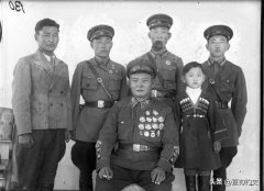 1946年之前称“人民委员会主席”） 蒙古人民军总司令（1924.8~1928.12、1936.12~19