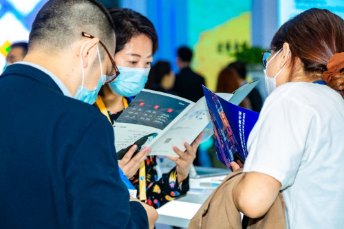 给全球供给链及企业的跨境贸易带来了众多的挑战
-fba头程物流