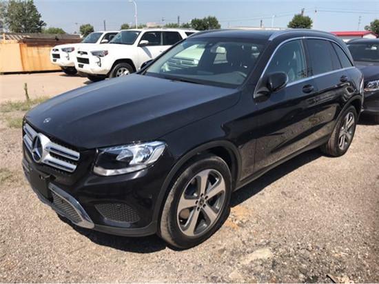 说明: 2019款奔驰GLC300多少钱 性价比最高的中型SUV