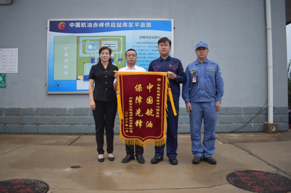  邵明星 摄 进进10月份
-中欧铁路物流