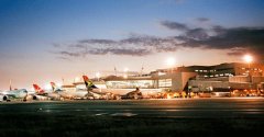 多家航空公司暂停运营南非航线 新冠疫情或将阻碍南非经济复苏
-深圳海运公司