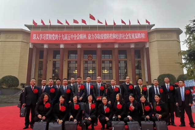 还为市政府、各部分提供了多份行业调研报告和政策建议等
-中欧班列铁路