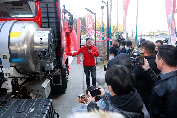 厚积薄发 引领未来 东风天龙“燃气双雄”全国上市
-上海海运费查询